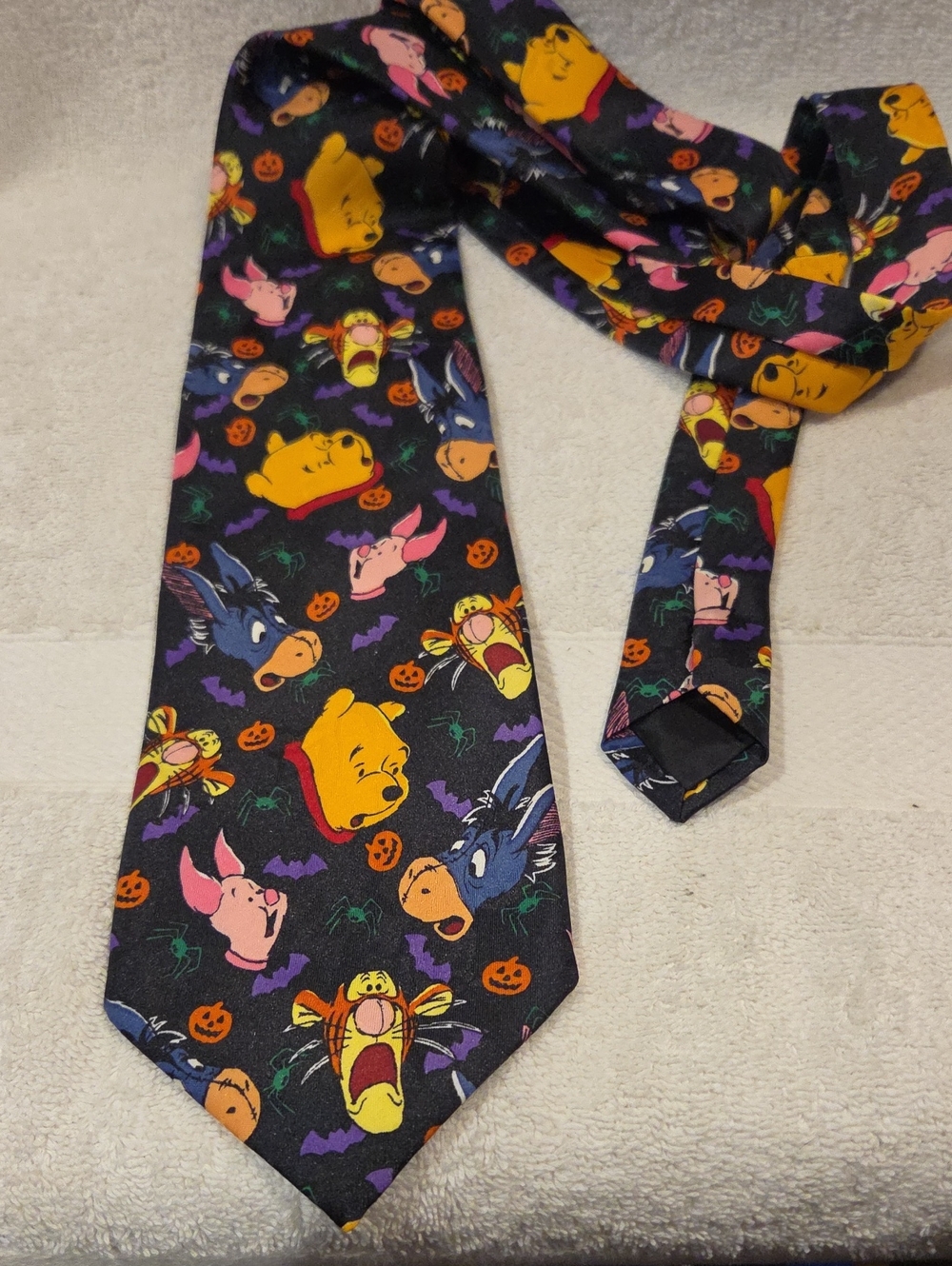 WINNIE THE POOH HALLOWEEN NECK TIE
